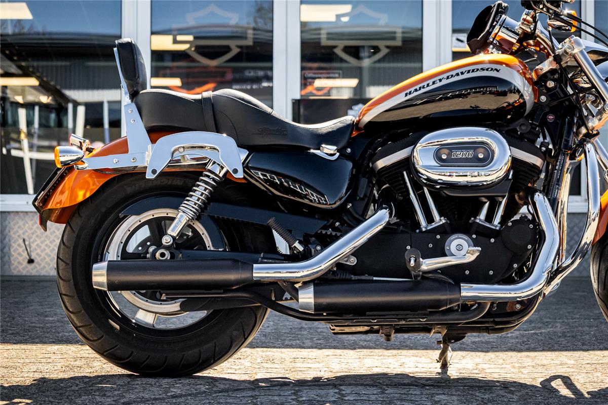 Harley-Davidson XL1200CA Sportster Custom