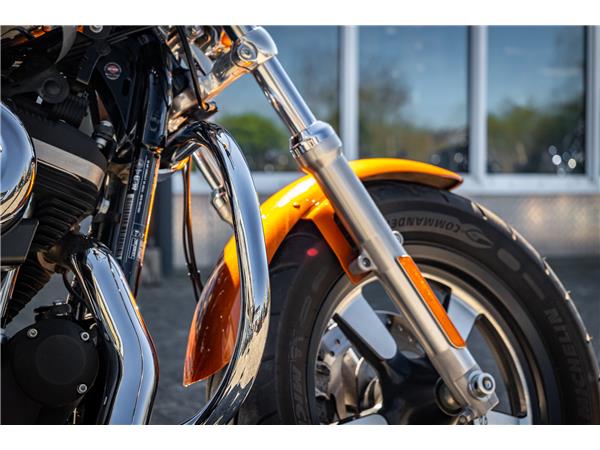 Harley-Davidson XL1200CA Sportster Custom