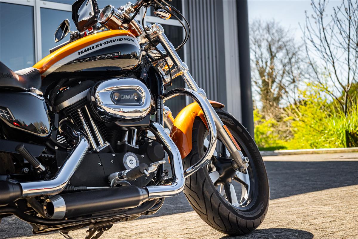 Harley-Davidson XL1200CA Sportster Custom