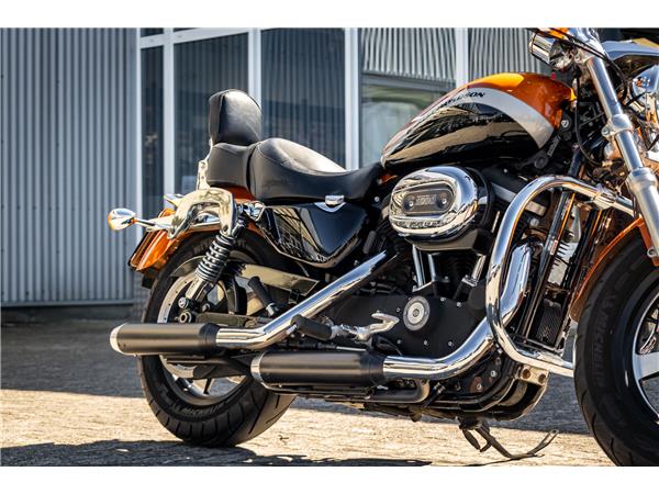 Harley-Davidson XL1200CA Sportster Custom
