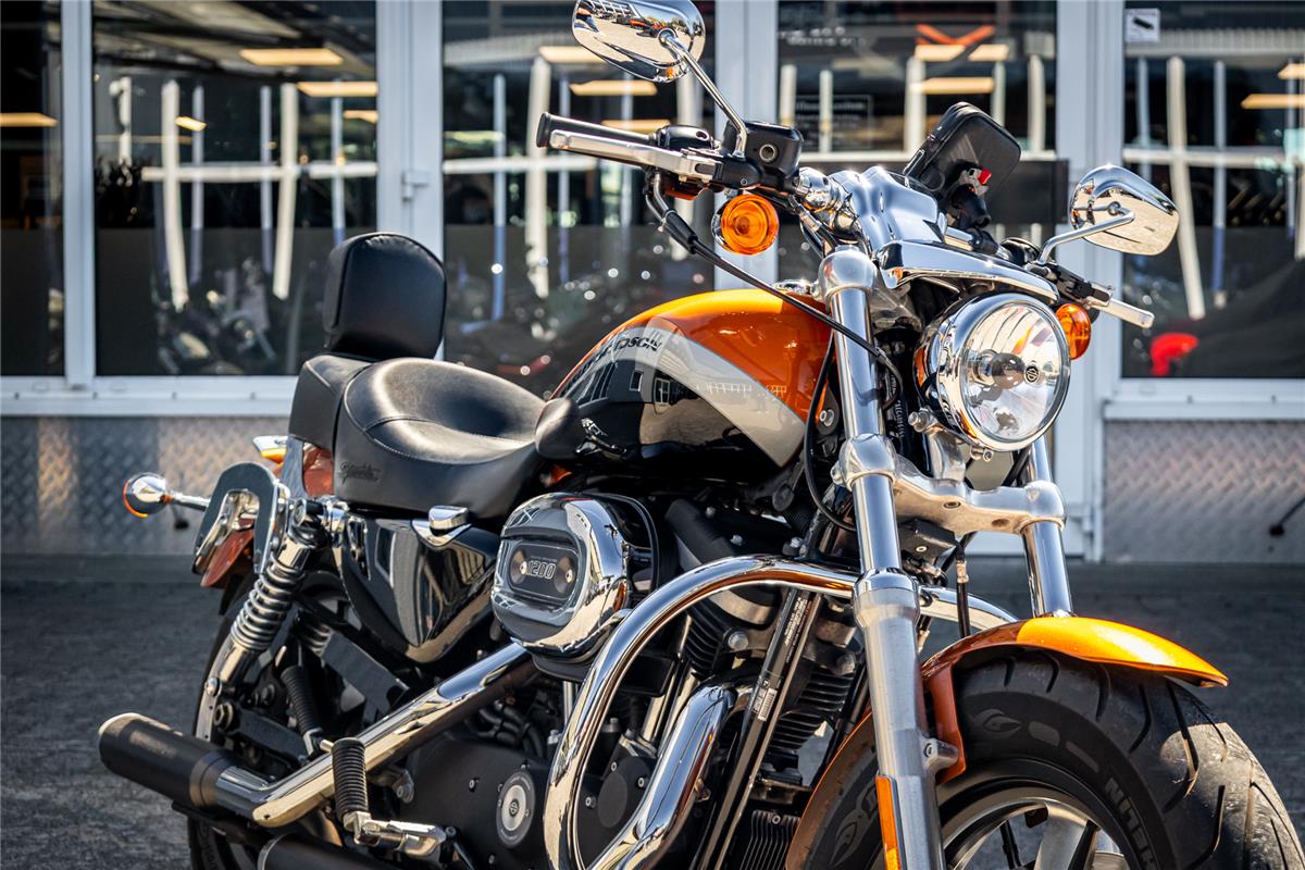 Harley-Davidson XL1200CA Sportster Custom