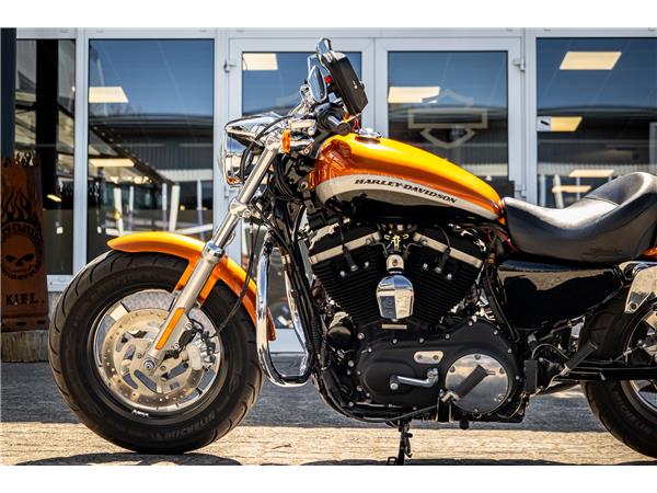Harley-Davidson XL1200CA Sportster Custom