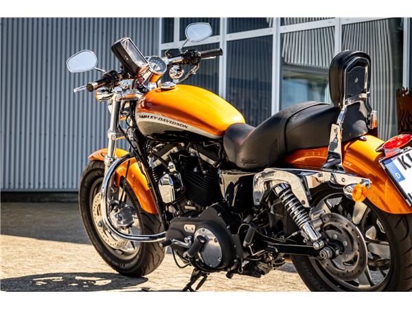 Harley-Davidson XL1200CA Sportster Custom