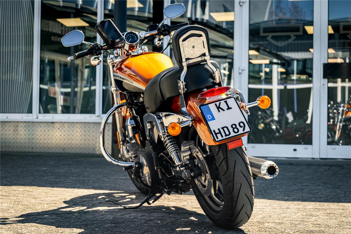 Harley-Davidson XL1200CA Sportster Custom