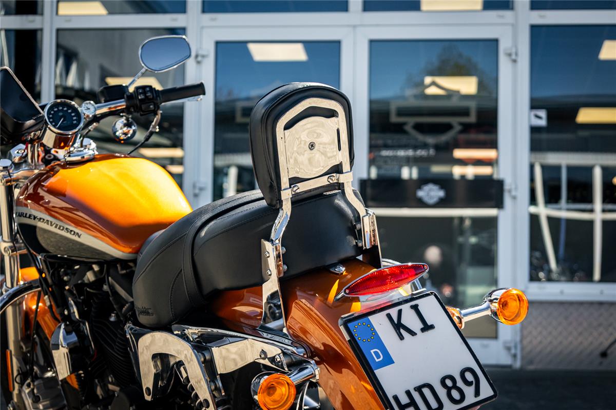 Harley-Davidson XL1200CA Sportster Custom