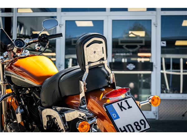 Harley-Davidson XL1200CA Sportster Custom