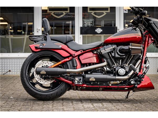 Harley-Davidson FXSE CVO Pro Street Breakout - Jekill & Hyde