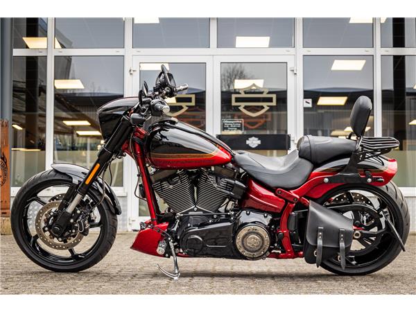 Harley-Davidson FXSE CVO Pro Street Breakout - Jekill & Hyde