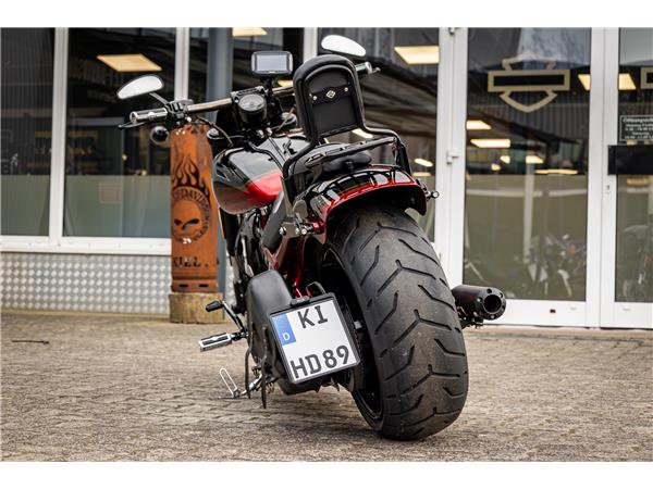 Harley-Davidson FXSE CVO Pro Street Breakout - Jekill & Hyde
