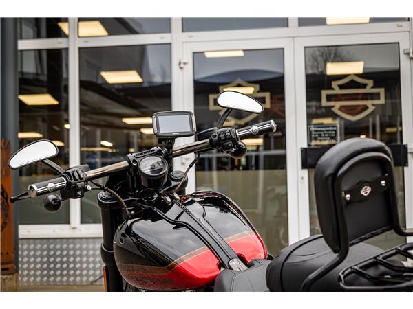 Harley-Davidson FXSE CVO Pro Street Breakout - Jekill & Hyde