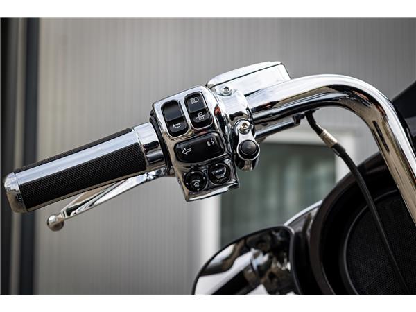 Harley-Davidson CVO STREET GLIDE FLHXSE 110 cui