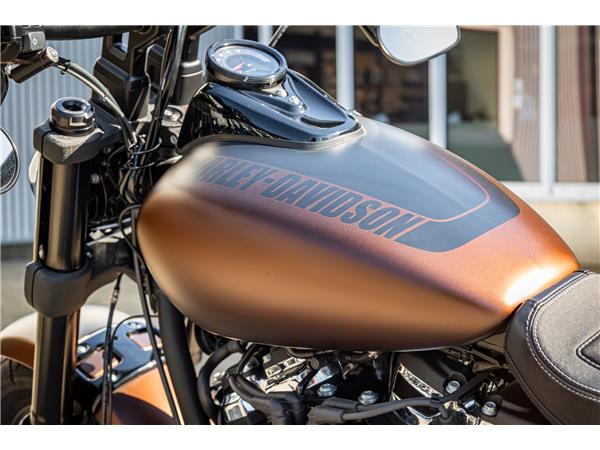 Harley-Davidson FXFBS FAT BOB 114 CUI SOFTAIL