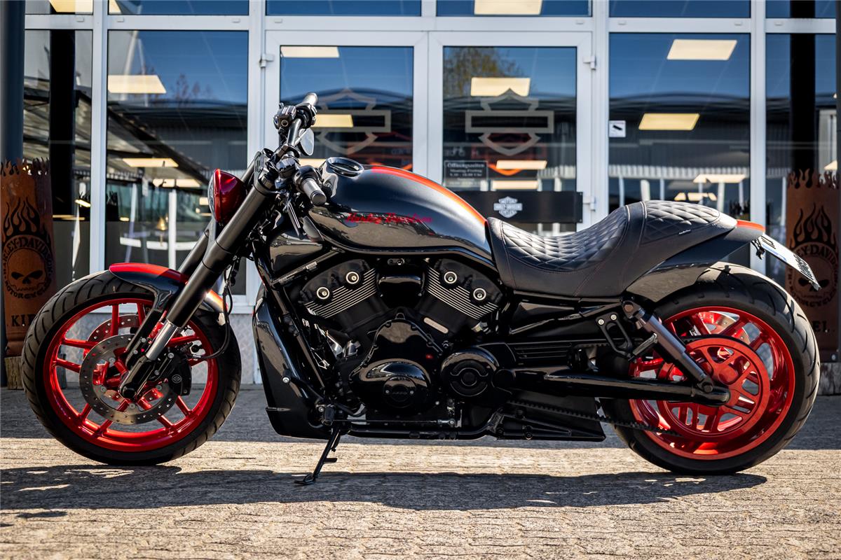 HARLEY-DAVIDSON NIGHT ROD SPECIAL VRSCDX