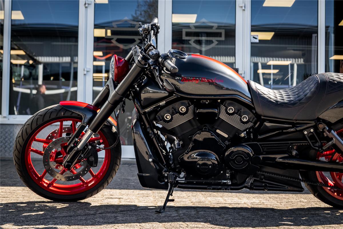 HARLEY-DAVIDSON NIGHT ROD SPECIAL VRSCDX