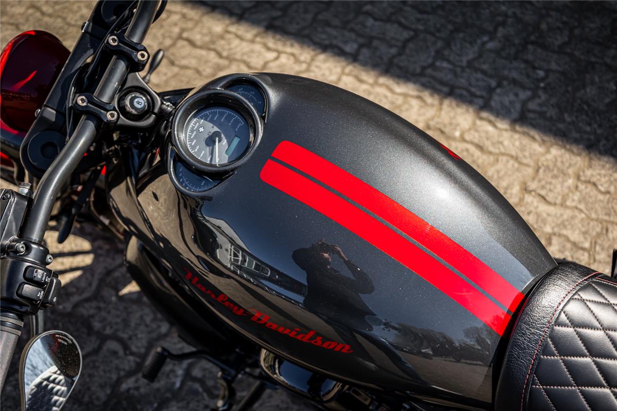 HARLEY-DAVIDSON NIGHT ROD SPECIAL VRSCDX