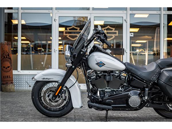 Harley-Davidson FLHC Heritage Classic - Jekill & Hyde