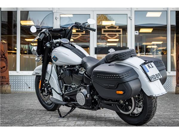Harley-Davidson FLHC Heritage Classic - Jekill & Hyde