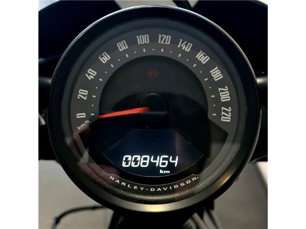 HARLEY-DAVIDSON NIGHTSTER