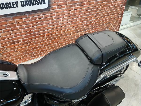 2019 HARLEY-DAVIDSON FAT BOY