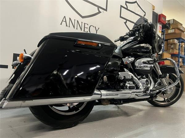 2017 HARLEY-DAVIDSON STREET GLIDE