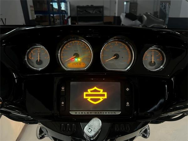2017 HARLEY-DAVIDSON STREET GLIDE