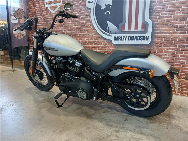 2020 HARLEY-DAVIDSON STREET BOB