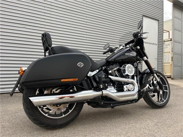 2019 Harley-Davidson Softail Sport Glide FLSB