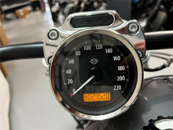 2014 HARLEY-DAVIDSON CUSTOM