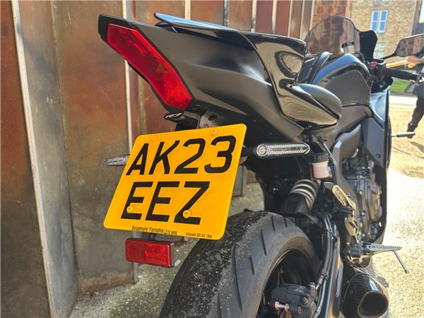 2023 Yamaha R7
