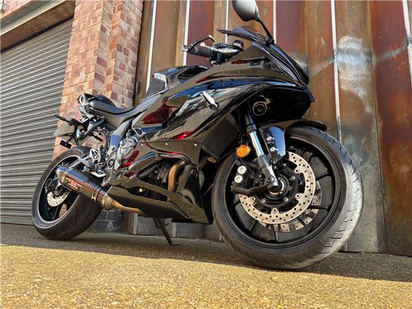 2023 Yamaha R7