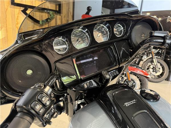 2023 HARLEY-DAVIDSON STREET GLIDE