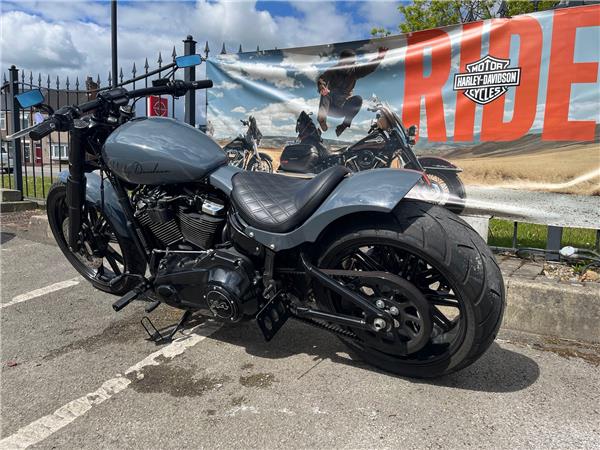 2019 HARLEY-DAVIDSON SOFTAIL FXBRS BREAKOUT 114