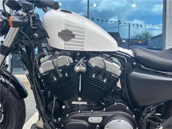 2017 HARLEY-DAVIDSON SPORTSTER XL1200X FORTY-EIGHT