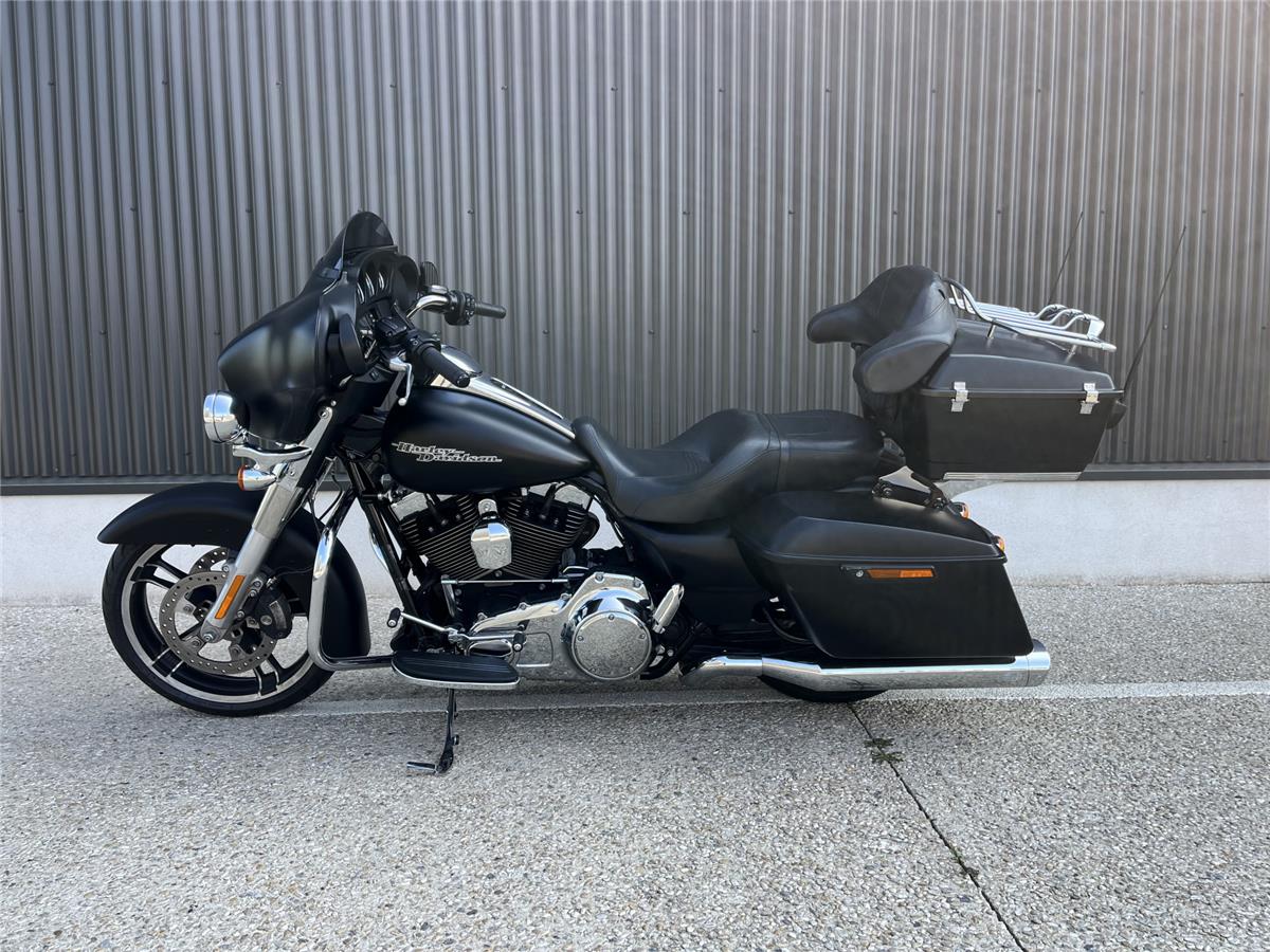 2015 HARLEY-DAVIDSON STREET GLIDE