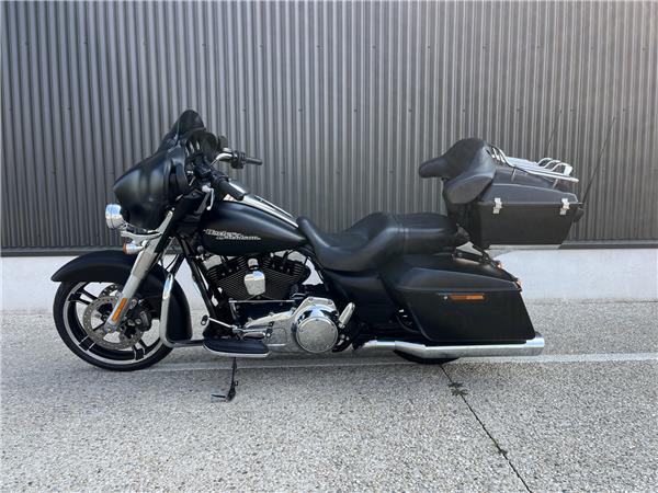 2015 HARLEY-DAVIDSON STREET GLIDE