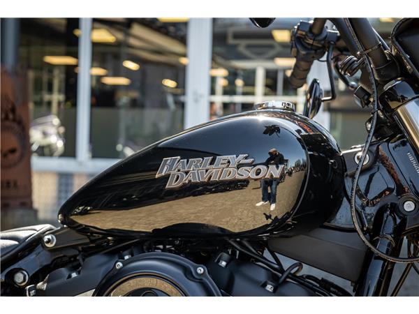 Harley-Davidson STREET BOB FXBB - kurzes Heck- Taschen