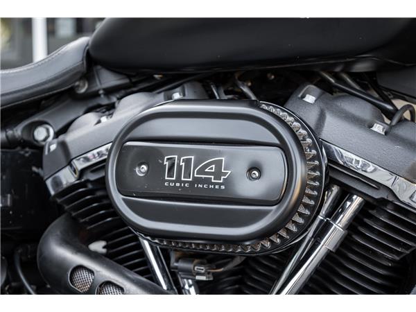 Harley-Davidson FXFBS FAT BOB 114 CUI SOFTAIL - Penzel - Avon