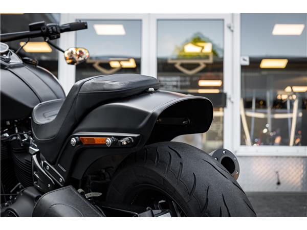 Harley-Davidson FXFBS FAT BOB 114 CUI SOFTAIL - Penzel - Avon