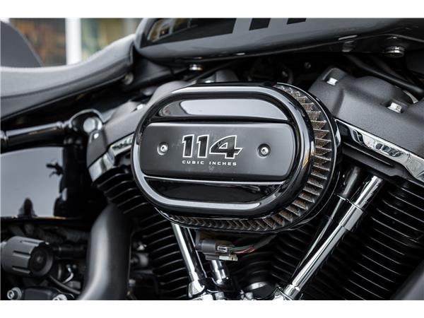 Harley-Davidson FXFBS FAT BOB 114 CUI SOFTAIL - JEKILL&HYDE -