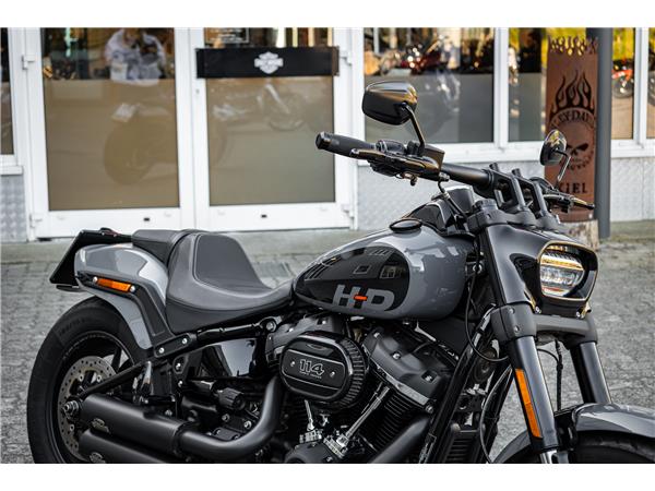 Harley-Davidson FXFBS FAT BOB 114 CUI SOFTAIL - JEKILL&HYDE -