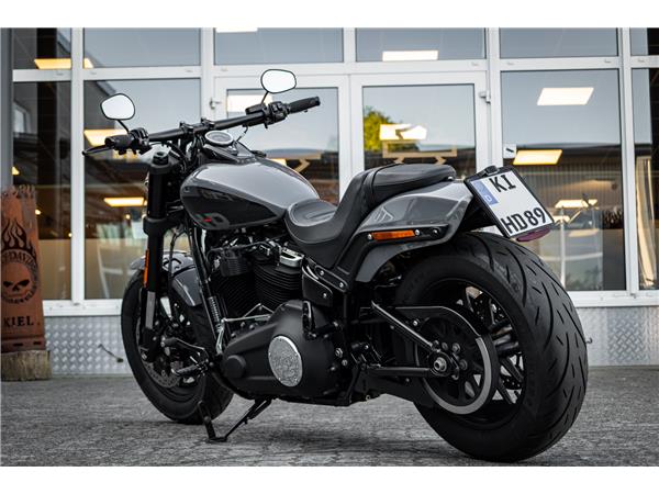 Harley-Davidson FXFBS FAT BOB 114 CUI SOFTAIL - JEKILL&HYDE -
