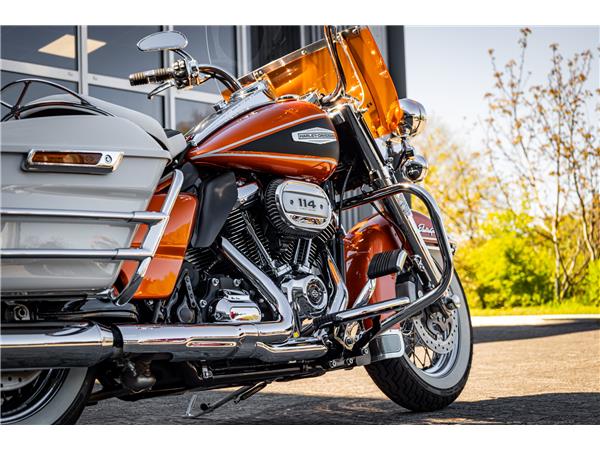 Harley-Davidson Electra Glide Highway King - JEKILL&HYDE -