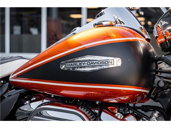 Harley-Davidson Electra Glide Highway King - JEKILL&HYDE -