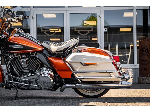 Harley-Davidson Electra Glide Highway King - JEKILL&HYDE -