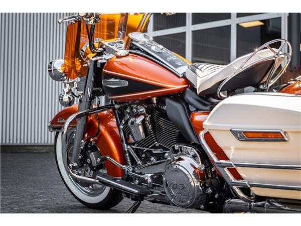 Harley-Davidson Electra Glide Highway King - JEKILL&HYDE -
