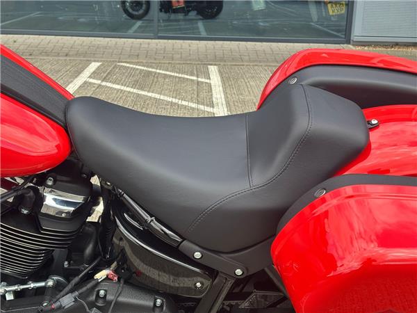2026 HARLEY-DAVIDSON FXLRST LOWRIDER ST 