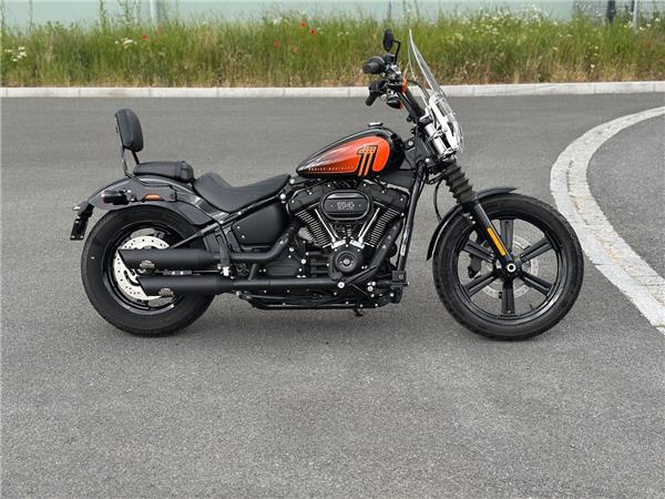 Softail Street Bob 114 