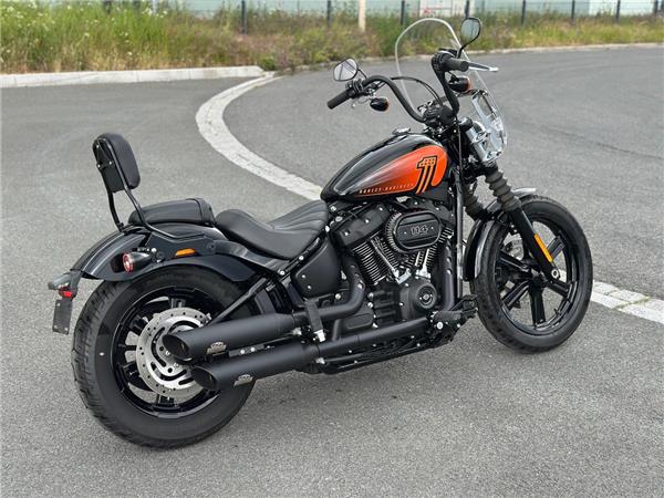 Softail Street Bob 114 