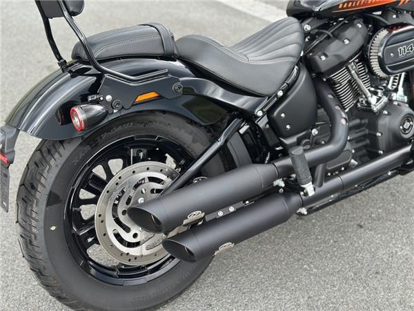 Softail Street Bob 114 