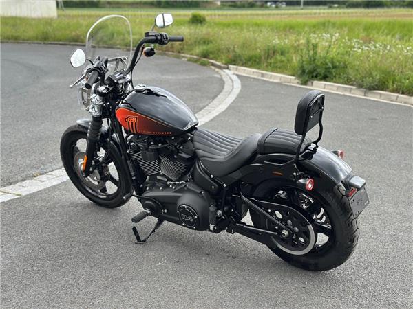 Softail Street Bob 114 
